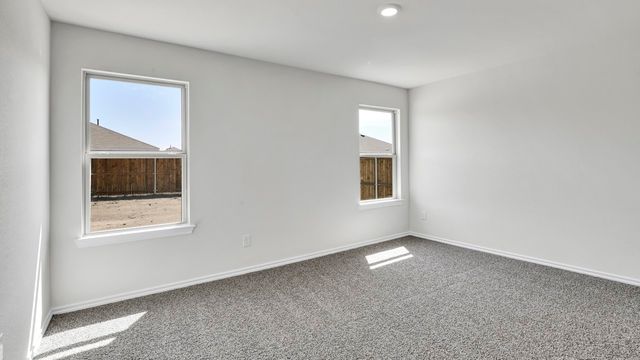 3306 Charleston Drive, Ennis, TX 75119