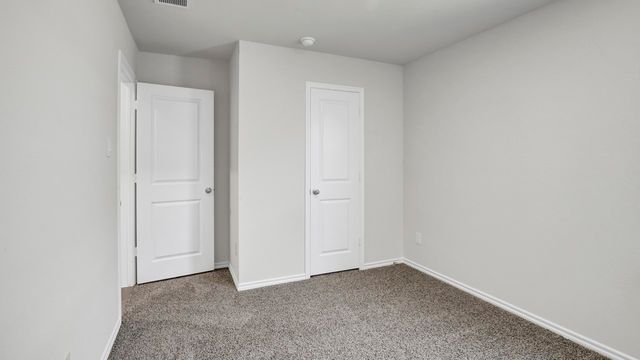 3306 Charleston Drive, Ennis, TX 75119