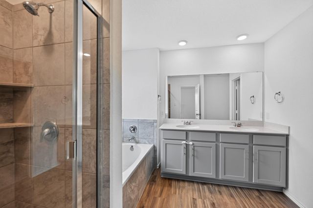 128 Konik RD, Georgetown, TX 78626