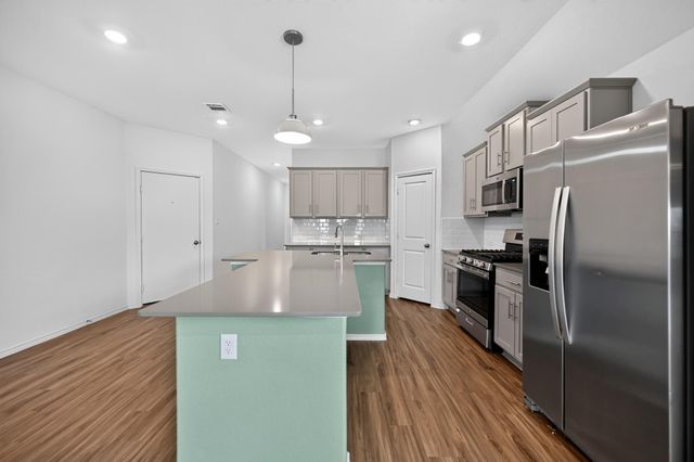 128 Konik RD, Georgetown, TX 78626