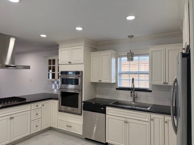 9942 Mixon Drive, Dallas, TX 75220