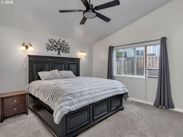 19108 WELLESLEY Ave, Sandy, OR 97055