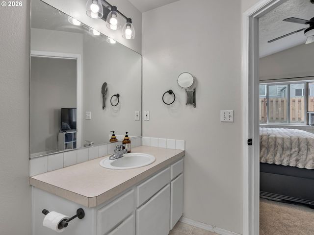 19108 WELLESLEY Ave, Sandy, OR 97055