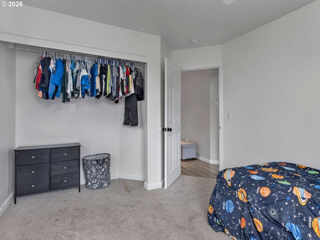 19108 WELLESLEY Ave, Sandy, OR 97055