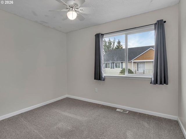 19108 WELLESLEY Ave, Sandy, OR 97055