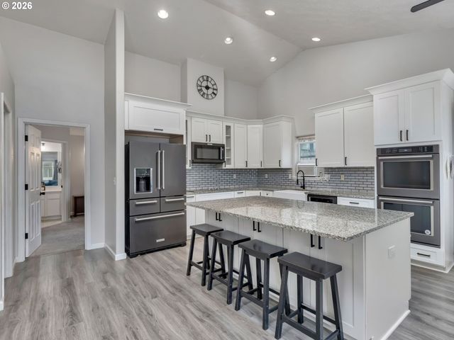 19108 WELLESLEY Ave, Sandy, OR 97055