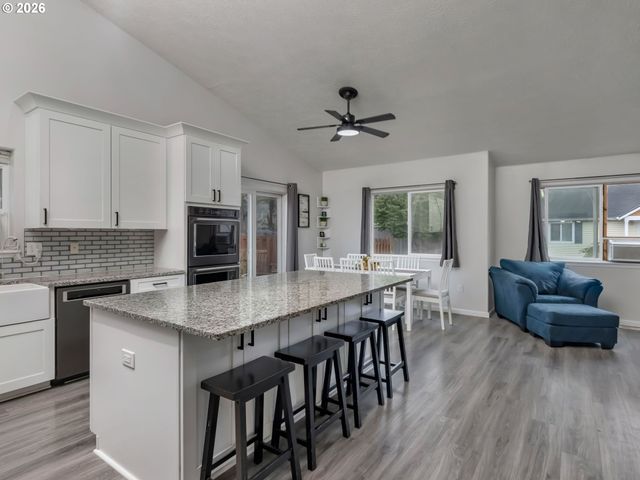 19108 WELLESLEY Ave, Sandy, OR 97055