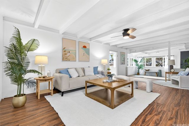 2349 Akalakala Street, Pearl City, HI 96782