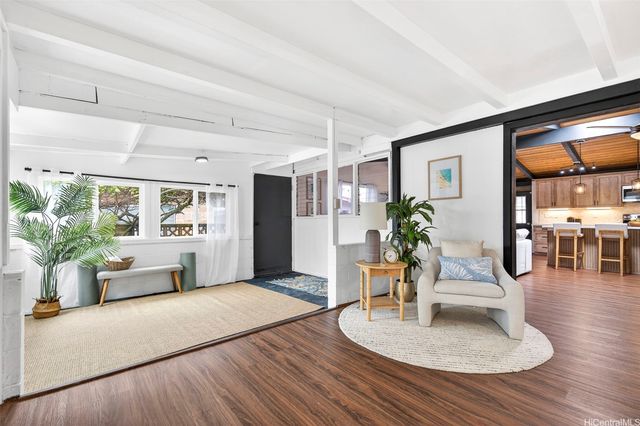 2349 Akalakala Street, Pearl City, HI 96782