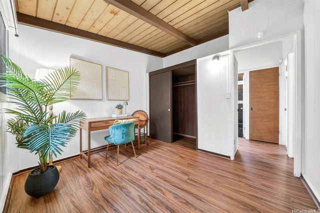 2349 Akalakala Street, Pearl City, HI 96782