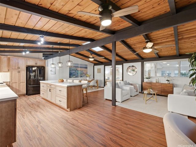 2349 Akalakala Street, Pearl City, HI 96782