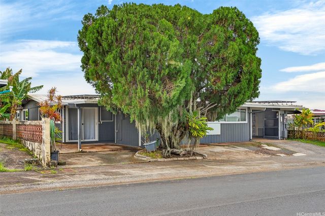 2349 Akalakala Street, Pearl City, HI 96782