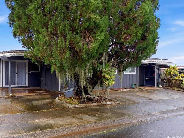 2349 Akalakala Street, Pearl City, HI 96782