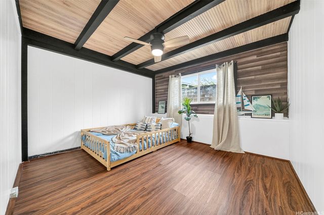 2349 Akalakala Street, Pearl City, HI 96782