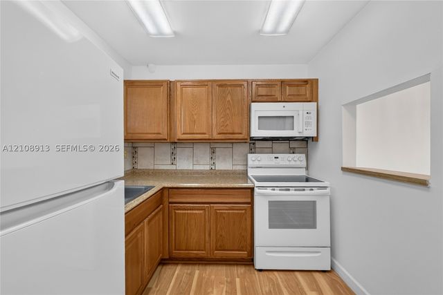 9900 Sunrise Lakes Blvd 308, Sunrise, FL 33322