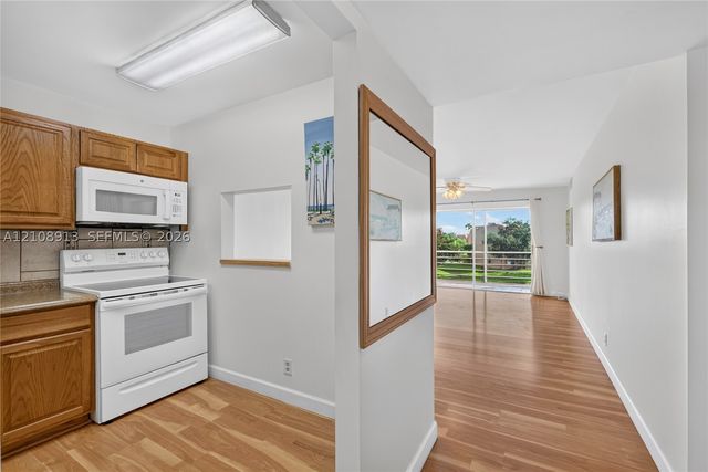 9900 Sunrise Lakes Blvd 308, Sunrise, FL 33322