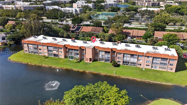 9900 Sunrise Lakes Blvd 308, Sunrise, FL 33322