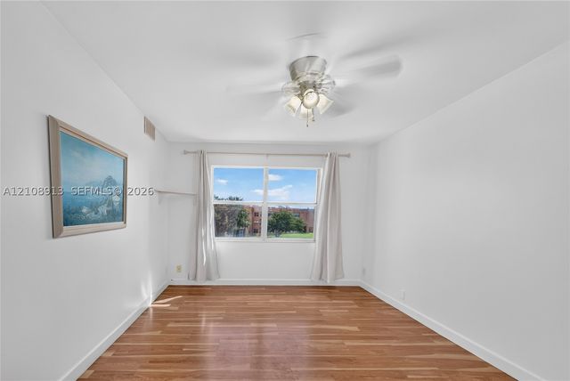 9900 Sunrise Lakes Blvd 308, Sunrise, FL 33322
