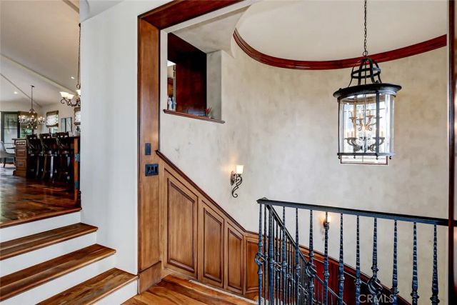 853 6th, Manhattan Beach, CA 90266