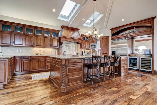 853 6th, Manhattan Beach, CA 90266