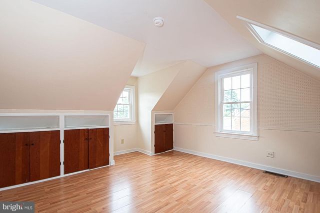 511 HAPPY CREEK RD, Front Royal, VA 22630