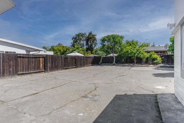 1084 S 2nd Street, San Jose, CA 95112