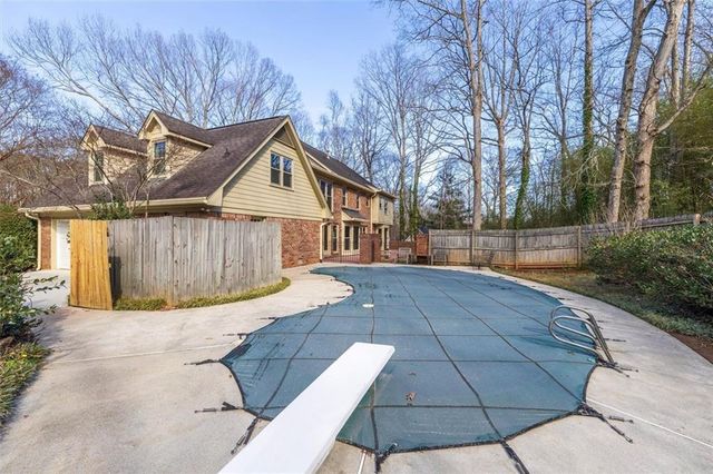 6088 Millstone Run, Smoke Rise, GA 30087