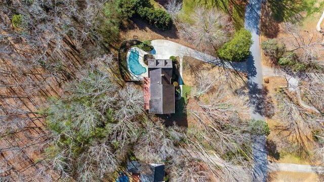 6088 Millstone Run, Smoke Rise, GA 30087