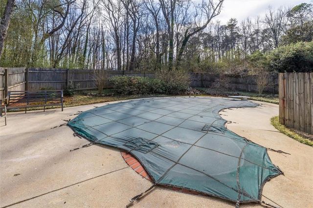 6088 Millstone Run, Smoke Rise, GA 30087