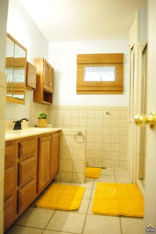 1314 Exchange Ct, Emporia, KS 66801