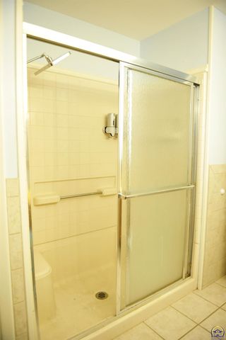 1314 Exchange Ct, Emporia, KS 66801