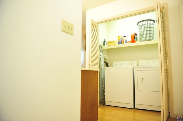 1314 Exchange Ct, Emporia, KS 66801