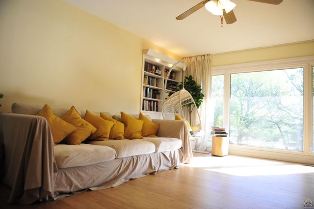 1314 Exchange Ct, Emporia, KS 66801