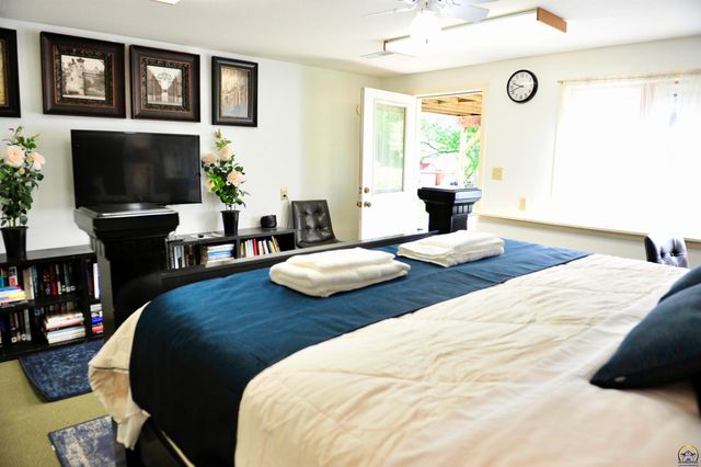 1314 Exchange Ct, Emporia, KS 66801