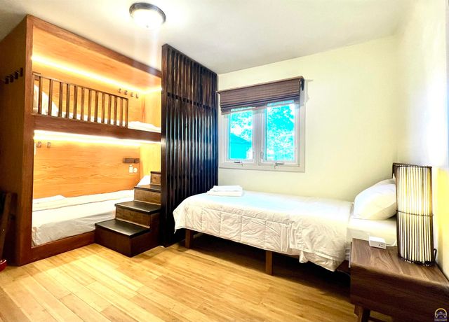 1314 Exchange Ct, Emporia, KS 66801