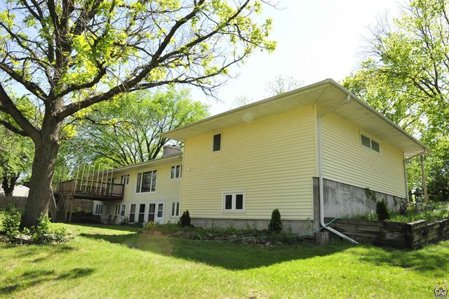 1314 Exchange Ct, Emporia, KS 66801