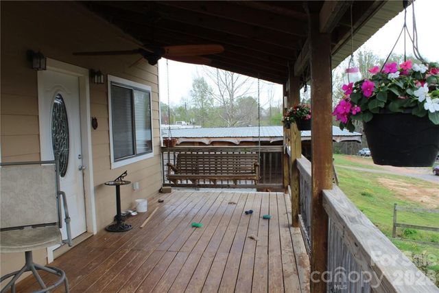 105 Filly Trail, Love Valley, NC 28625