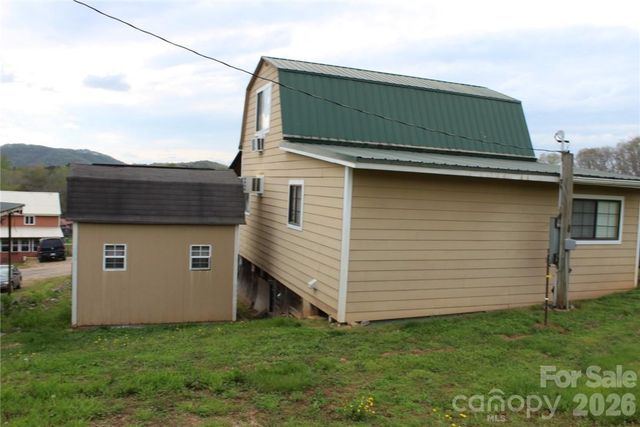 105 Filly Trail, Love Valley, NC 28625