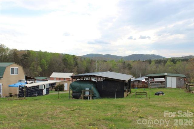 105 Filly Trail, Love Valley, NC 28625