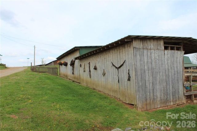 105 Filly Trail, Love Valley, NC 28625