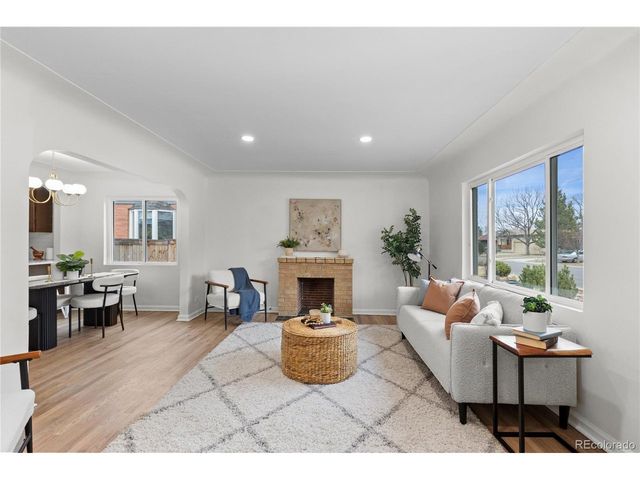 1261 S Jackson St, Denver, CO 80210