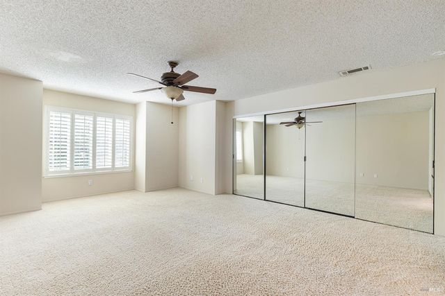 2183 Warwick Dr, Santa Rosa, CA 95405