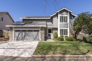 2183 Warwick Dr, Santa Rosa, CA 95405