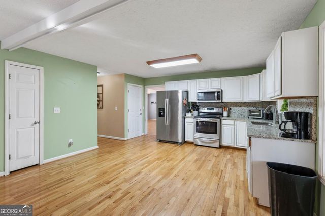 7540 County Line Road, Lula, GA 30554