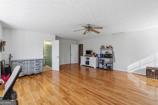 7540 County Line Road, Lula, GA 30554