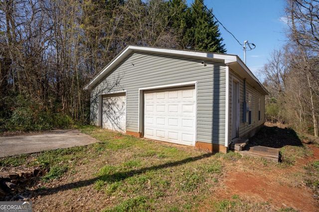 7540 County Line Road, Lula, GA 30554