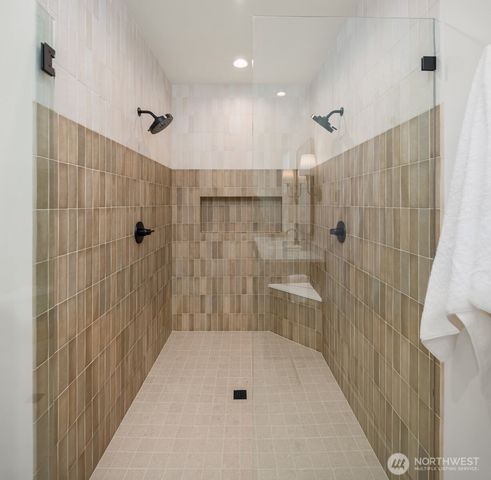 326 157th Avenue NE, Bellevue, WA 98008