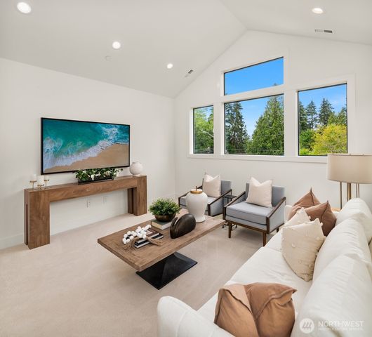 326 157th Avenue NE, Bellevue, WA 98008