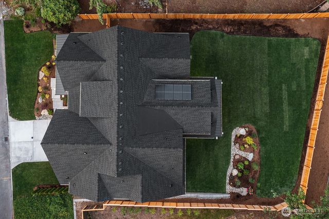 326 157th Avenue NE, Bellevue, WA 98008