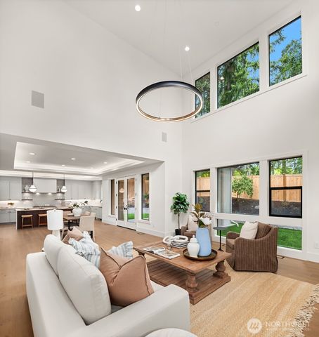 326 157th Avenue NE, Bellevue, WA 98008